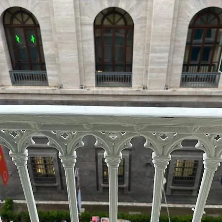 Svelata Toledo 3* Neapol