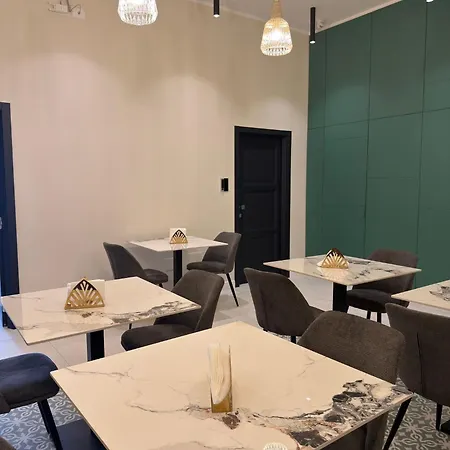 Svelata Toledo 3* Neapol